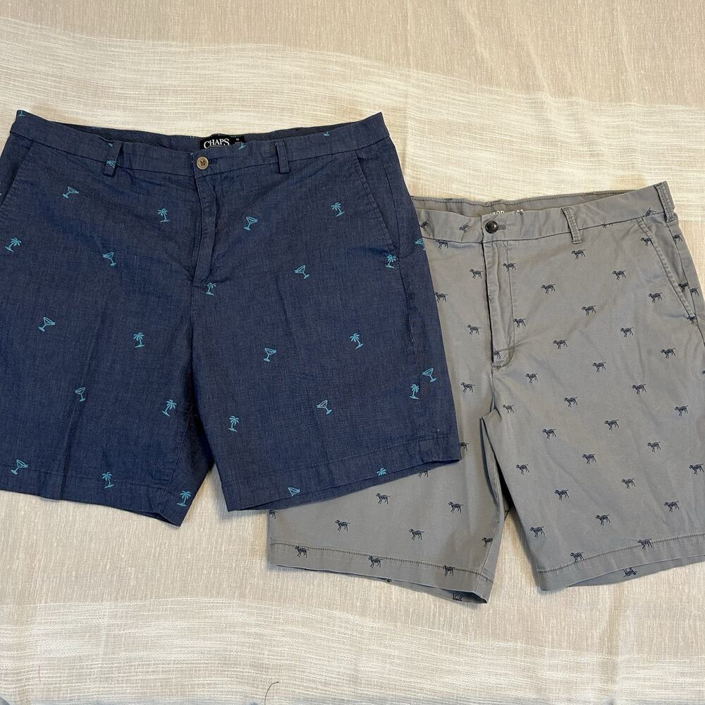 2 Men's Shorts Size 42 CHAPS Blue Palm Trees Martini IZOD Gray w Dogs lot Print